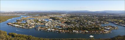 Marine Drive North - Sanctuary Cove - Gold Coast - QLD 2014 (PBH4 00 17735)